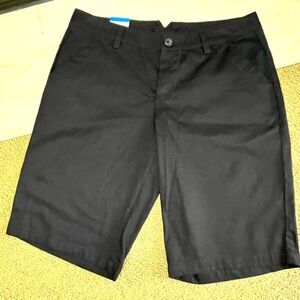Columbia black cargo shorts